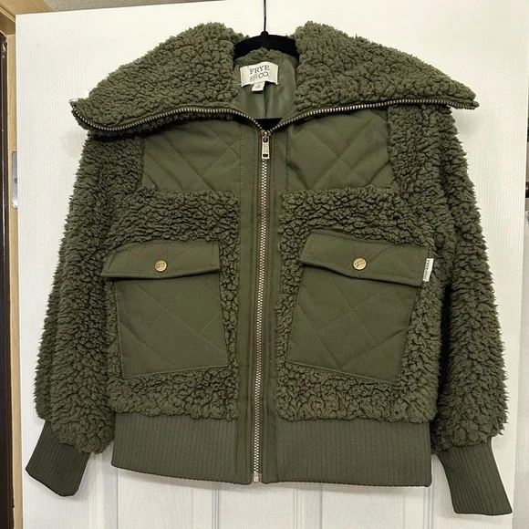 Frye and Co. Lightweight Sherpa Quilted Green Bomber Jacket - Picture 1 of 11